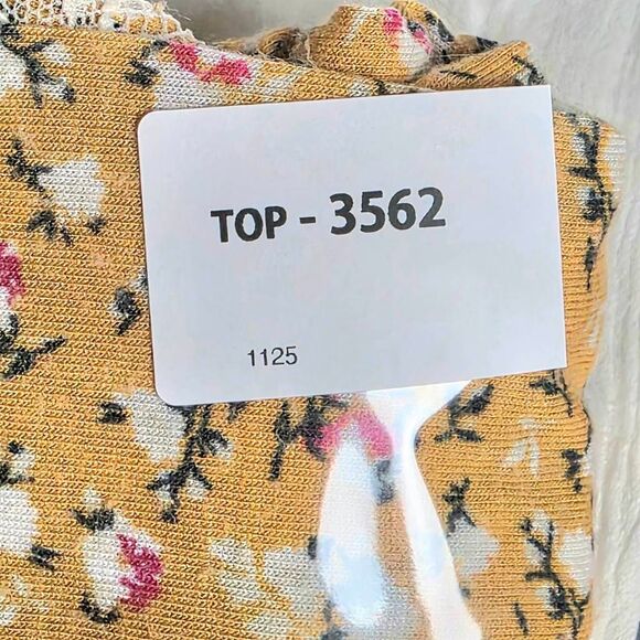 Rewind Yellow Floral Lace Hem Tank Top XS - Picture 8 of 8